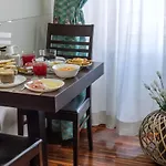 Merulana Inn Guest House