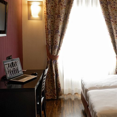 Guest house Merulana 3*