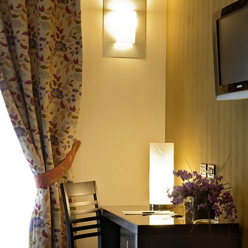 Merulana 3* Rome